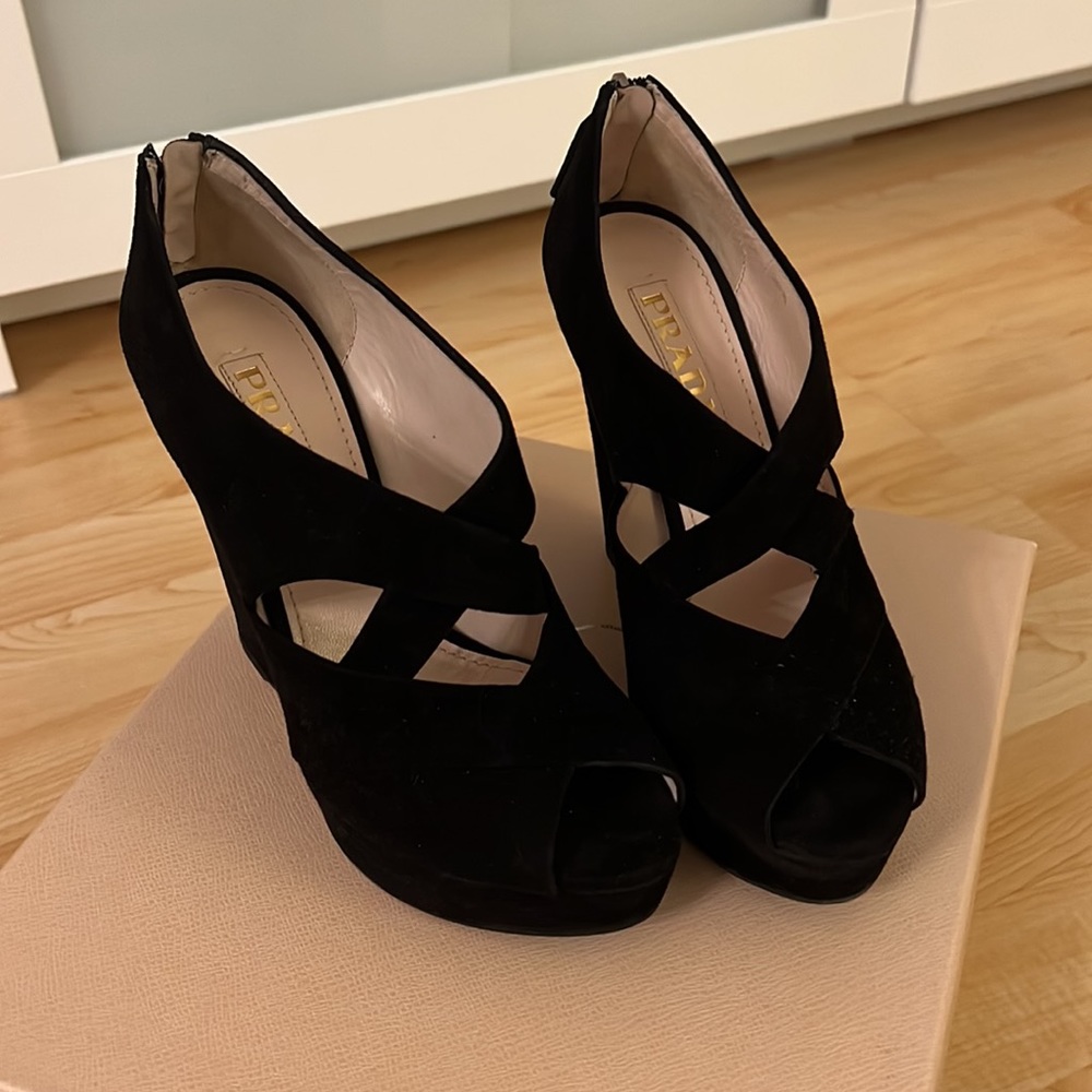 Prada suede wedge size 36.5 - Picture 2 of 7
